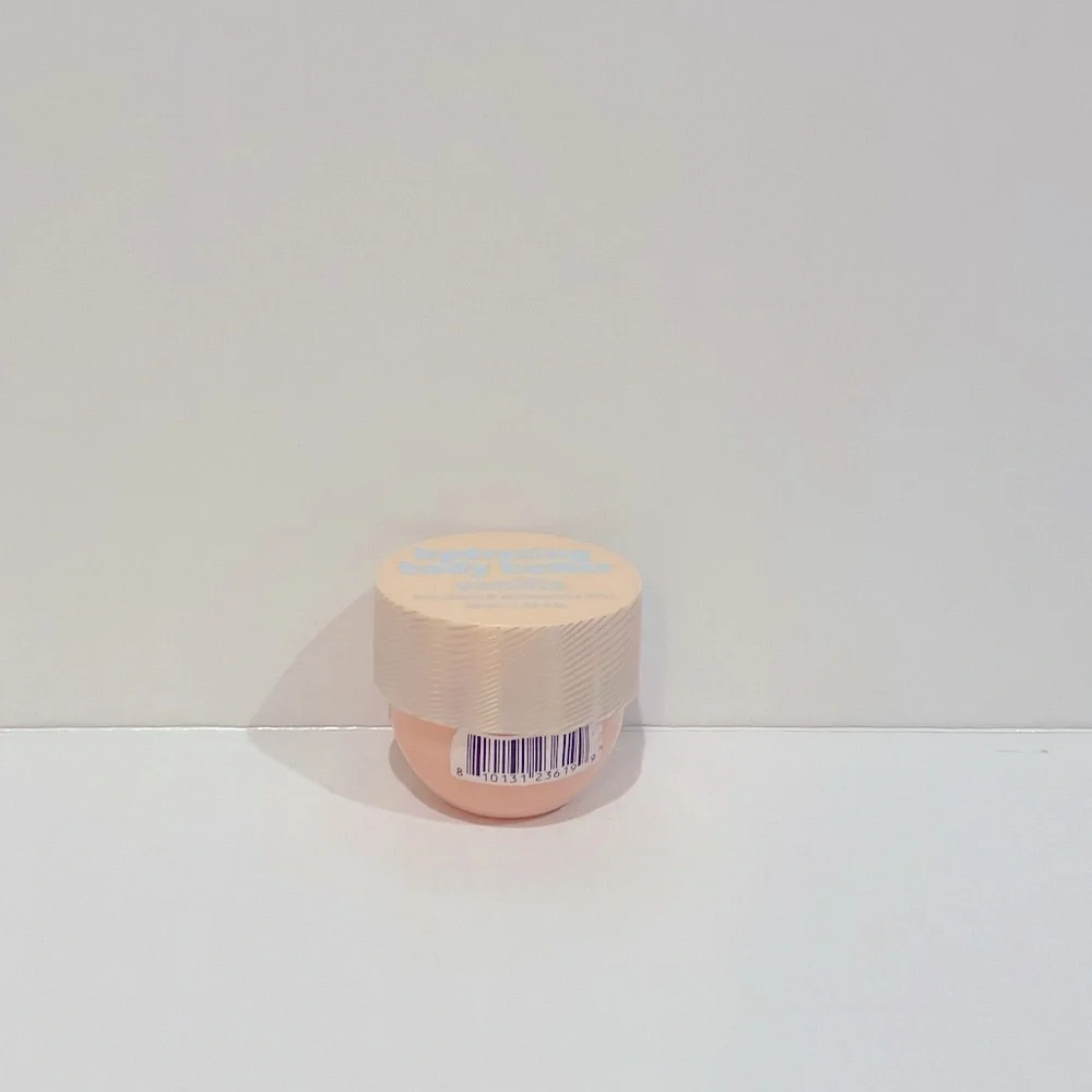 Vanilla and strawberry 🍓 ✨ body butter duo🧴 - Picture 2 of 3